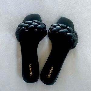 Express Sandals size 10 never worn